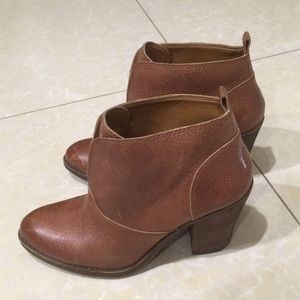 Lucky brand booties size 9